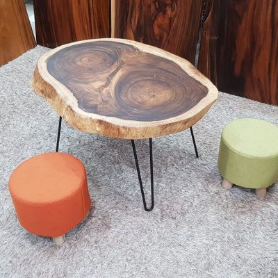 bàn cafe gỗ tự nhiên làm bằng gốc cây hình tròn với chân sắt nghệ thuật siêu đẹp với giá siêu rẻ